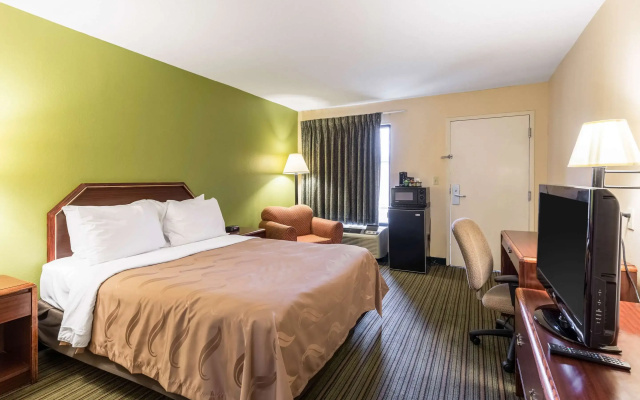 photo 3 of Quality Inn Alexandria