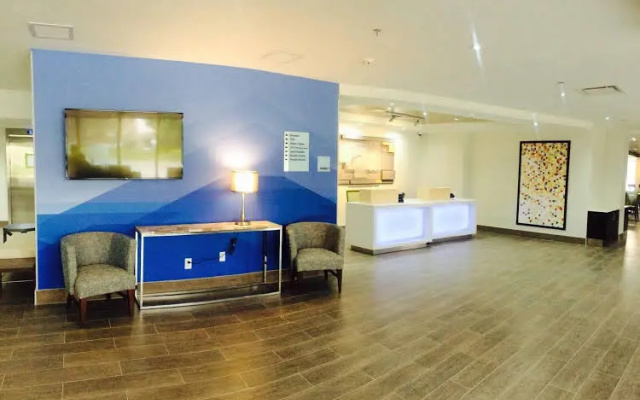 photo 2 of Quality Inn &Amp; Suites