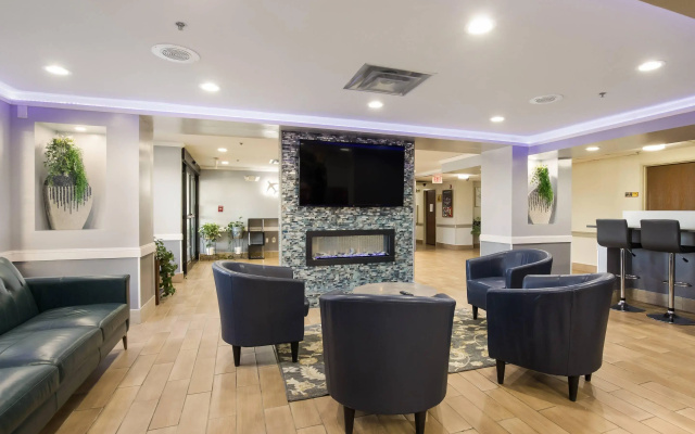 photo 2 of Quality Inn & Suites CVG Airport