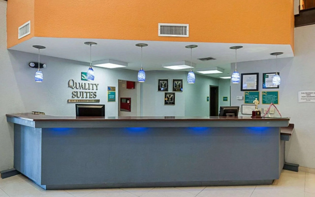 photo 2 of Quality Suites