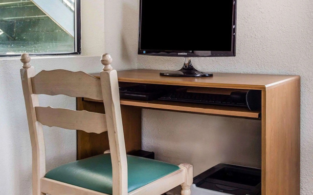 photo 4 of Quality Inn & Suites Stockbridge Atlanta South I-75
