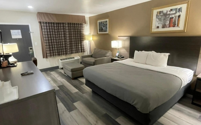 photo 4 of Quality Inn & Suites Goodyear - Phoenix West