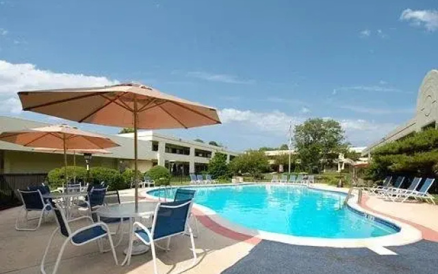 photo 4 of Quality Inn & Suites Wilmington