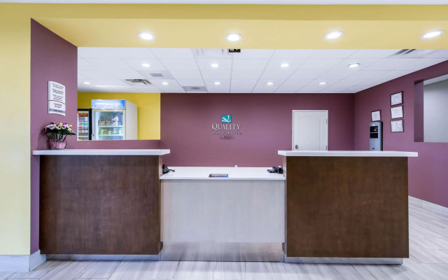 photo 2 of Quality Inn & Suites Carlsbad Caverns Area