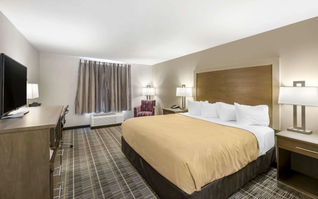photo 4 of Quality Inn & Suites Carlsbad Caverns Area