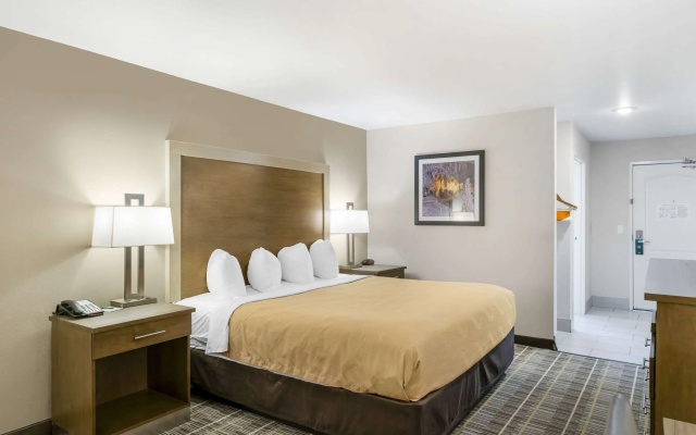 photo 5 of Quality Inn & Suites Carlsbad Caverns Area