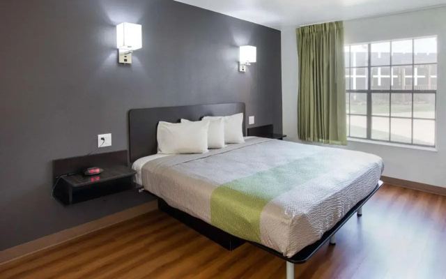 photo 4 of Quality Inn & Suites Arlington