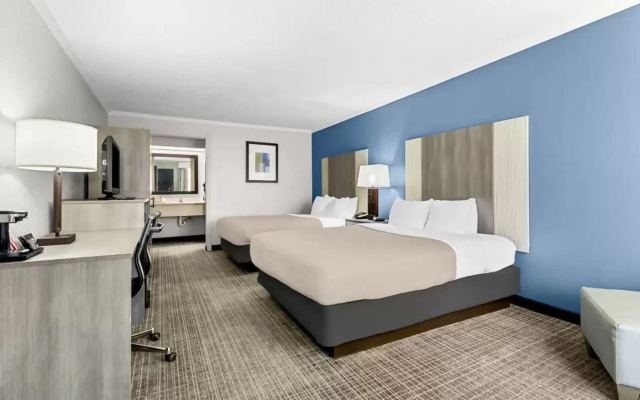 photo 3 of Quality Inn & Suites Florence Civic Center