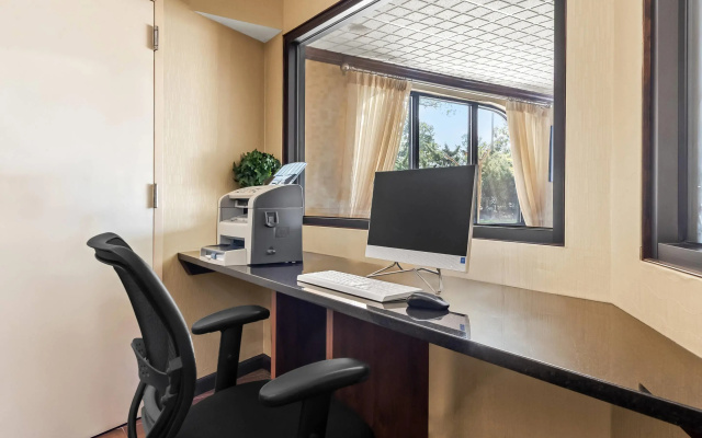 photo 4 of Quality Inn & Suites Florence Civic Center