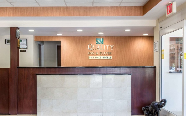 photo 2 of Quality Inn & Suites Danbury near University