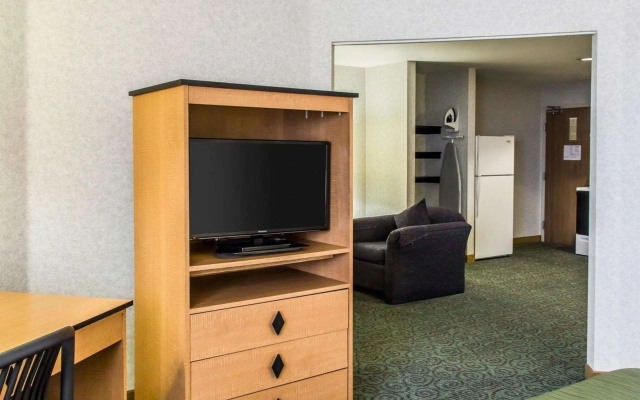 photo 3 of Quality Inn & Suites Denver Airport - Gateway Park