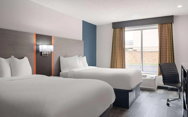photo 3 of Baymont by Wyndham Indianapolis East