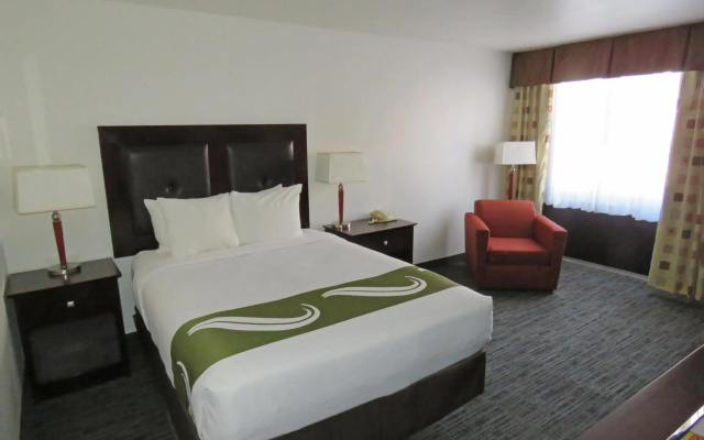 photo 3 of Quality Inn & Suites Everett