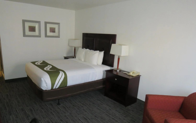 photo 4 of Quality Inn & Suites Everett
