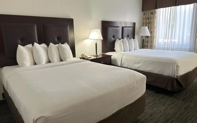 photo 5 of Quality Inn & Suites Everett