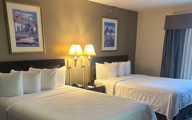 photo 3 of Wyndham Garden Madison Fitchburg