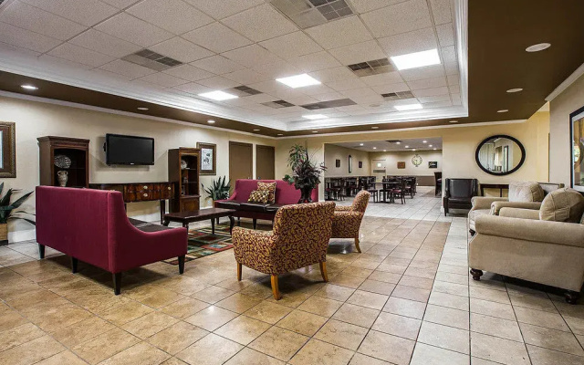 photo 2 of Quality Inn