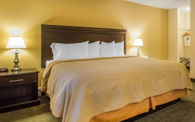 photo 4 of Quality Inn at Quechee Gorge Quechee
