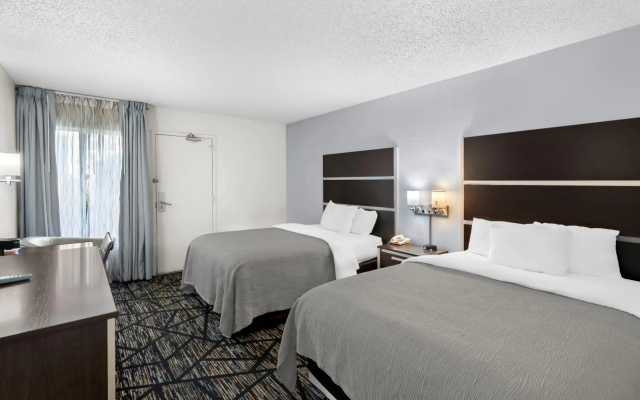 photo 5 of Quality Inn Atlanta Northlake