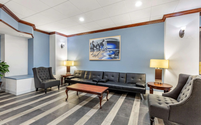 photo 2 of Quality Inn Windsor Mill - Baltimore
