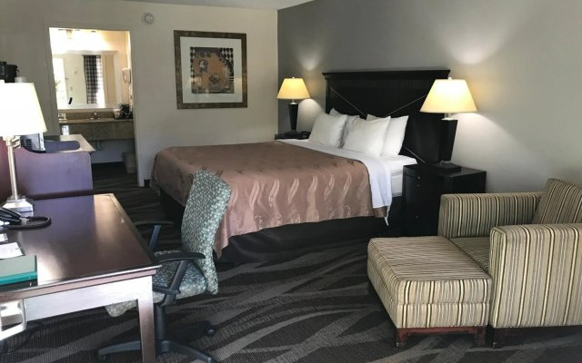 photo 4 of Quality Inn Windsor Mill - Baltimore