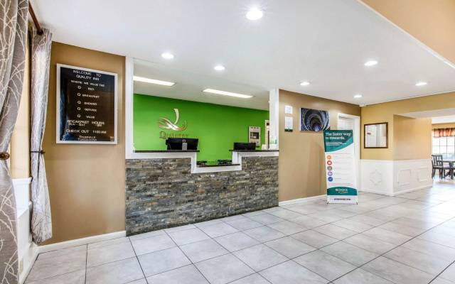 photo 2 of Quality Inn Bessemer I-20 exit 108