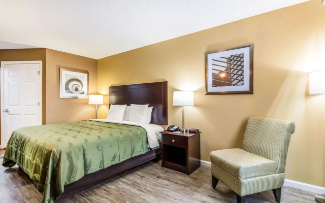 photo 3 of Quality Inn Bessemer I-20 exit 108