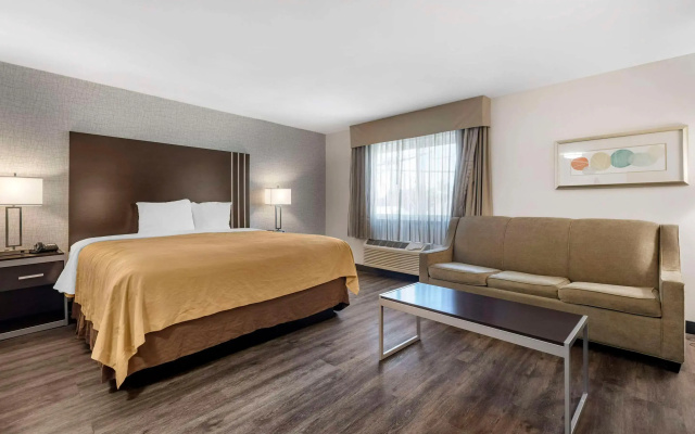 photo 3 of Quality Inn Burbank Airport