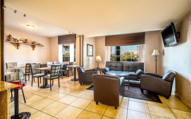 photo 2 of Baymont by Wyndham Chandler I-10