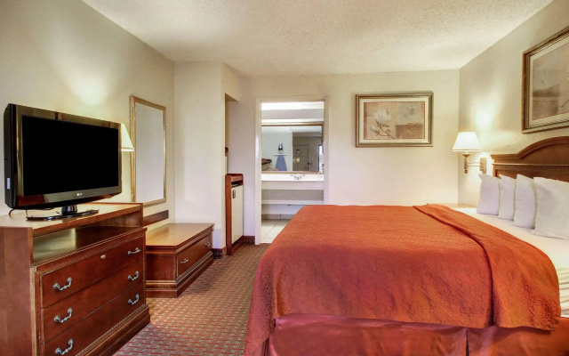 photo 5 of Quality Inn & Suites Clinton - Jackson West