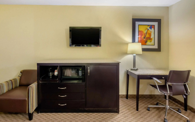photo 3 of Quality Inn Covington Downtown
