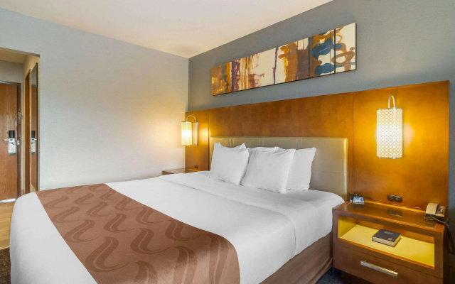 photo 4 of Quality Inn Danville