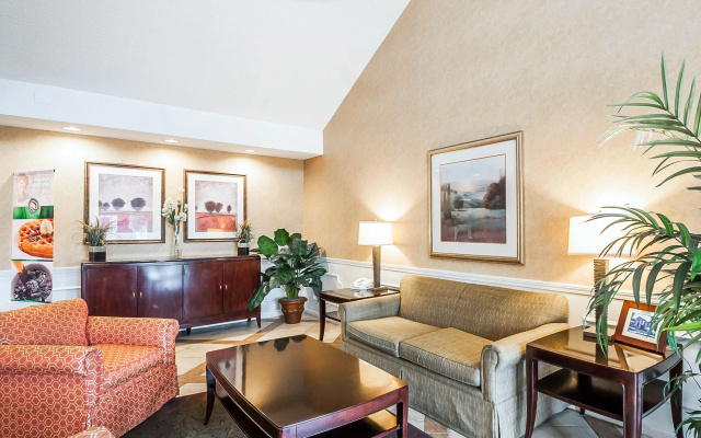 photo 2 of Quality Inn Decatur River City