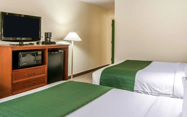 photo 4 of Quality Inn Downtown Convention Center