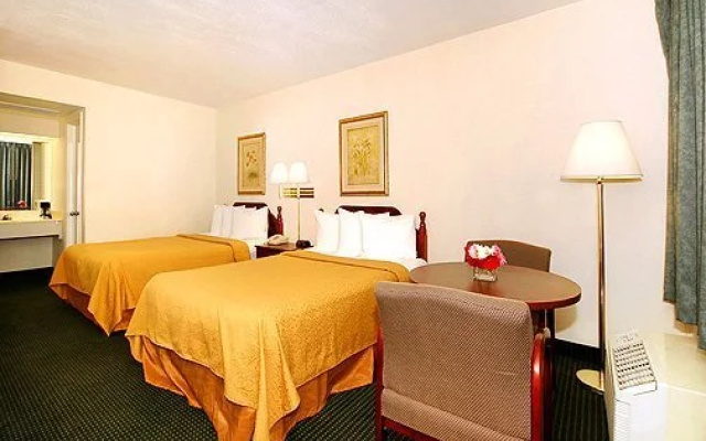 photo 2 of Quality Inn Executive Center Greenville - Geschlossen