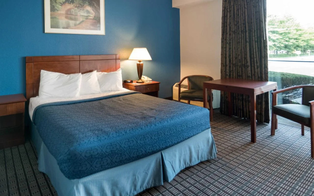 photo 5 of Quality Inn Greenfield