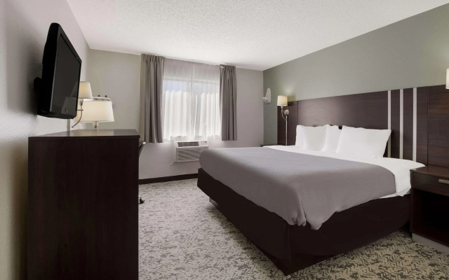photo 4 of Quality Inn Hall of Fame