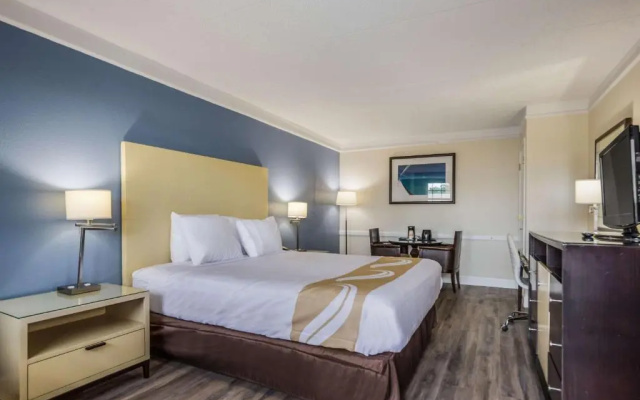 photo 2 of La Quinta Inn Norfolk Hampton Newport News
