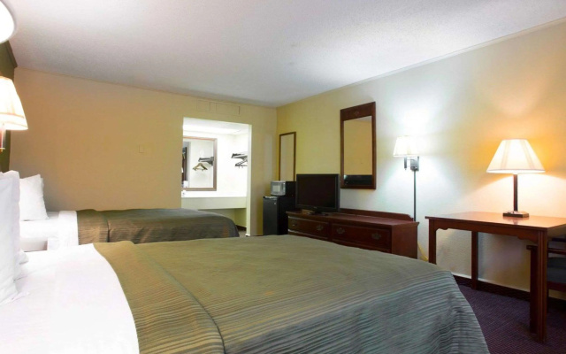 photo 3 of Rodeway Inn Harbison Area