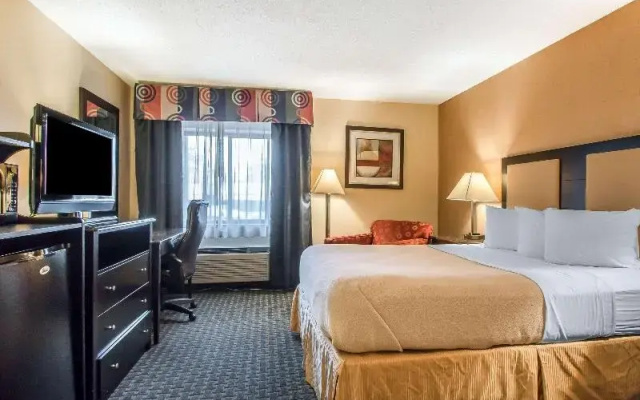photo 5 of Quality Inn Hoffman Estates - Schaumburg