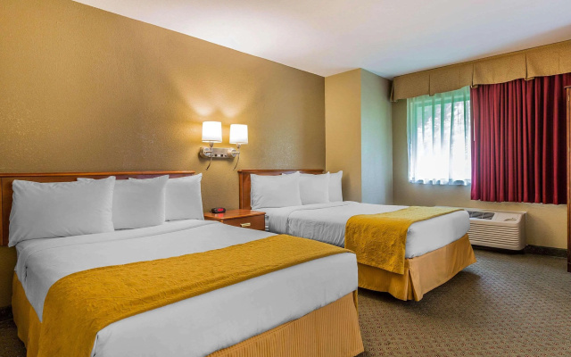 photo 3 of Quality Inn Hyde Park Poughkeepsie North