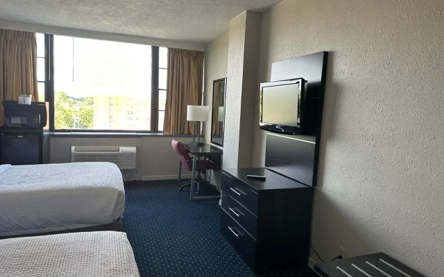 photo 5 of Quality Inn Lebanon Valley