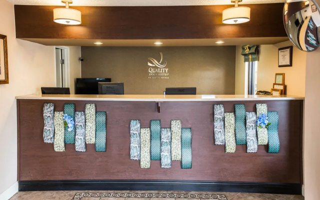 photo 2 of Quality Inn Live Oak