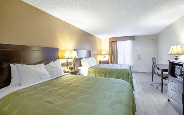 photo 3 of Quality Inn & Suites Live Oak I-10 Exit 283