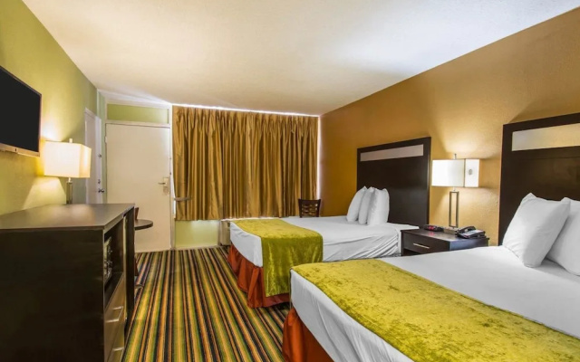 photo 4 of Quality Inn Davenport - Maingate South