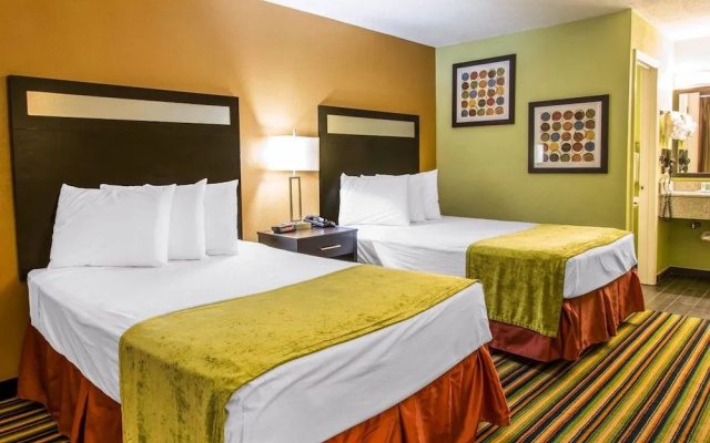 photo 5 of Quality Inn Davenport - Maingate South