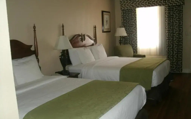 photo 2 of Quality Inn Merry Acres