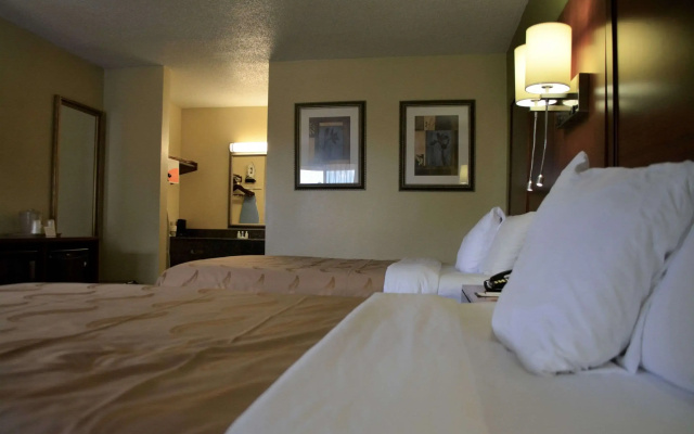 photo 2 of Quality Inn Savannah Midtown