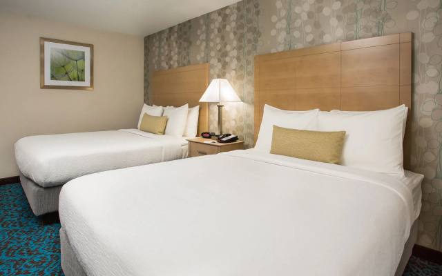 photo 4 of Spark by Hilton Milford Boston