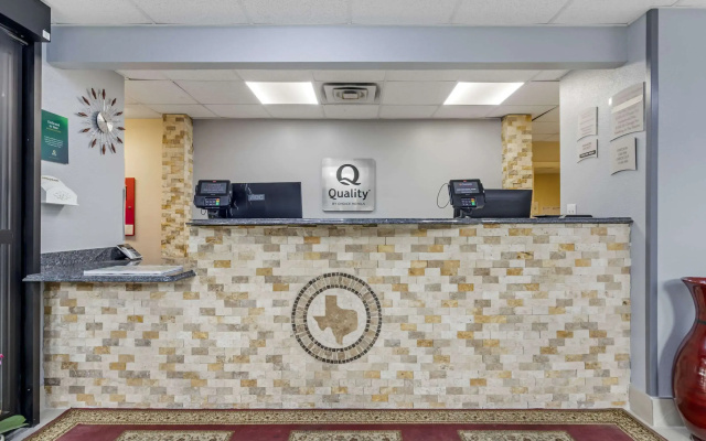photo 2 of Quality Inn near SeaWorld - Lackland